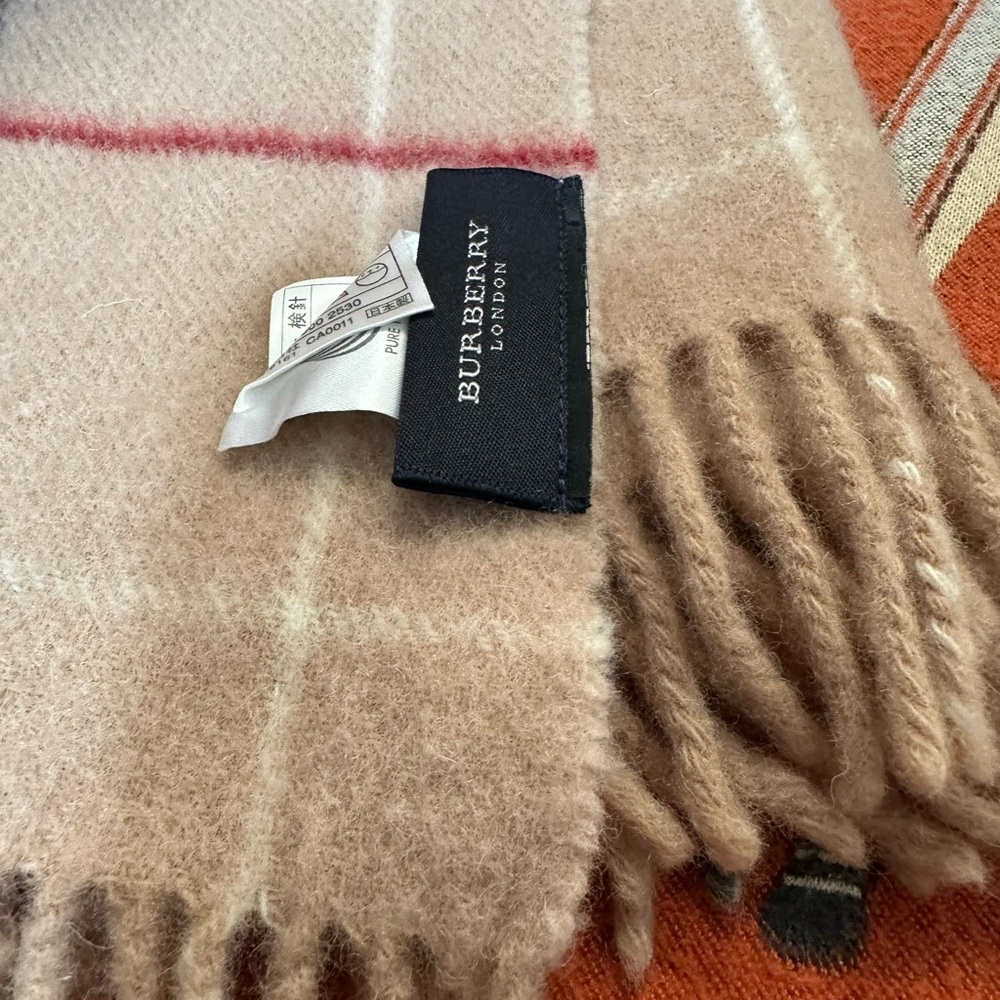 Burberry Beige Check Scarf - Picture 3 of 4
